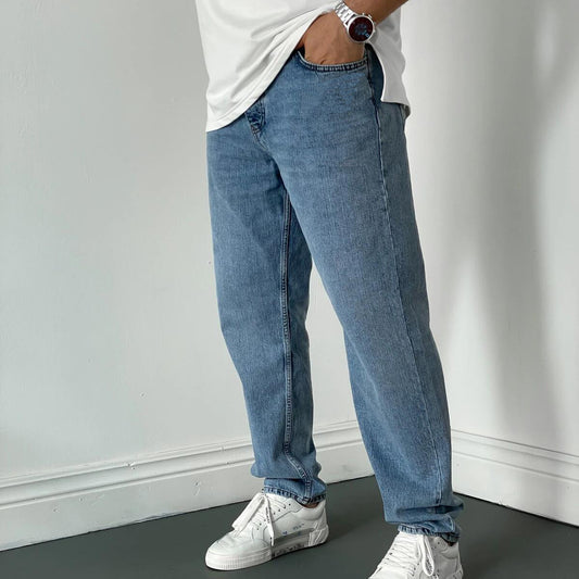 Men's Classic Straight Fit Jeans