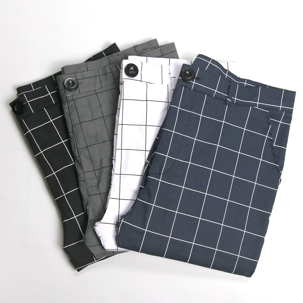 Men's checkered casual chinos