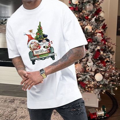 Gnome Couple on a Christmas Truck Men's Tee